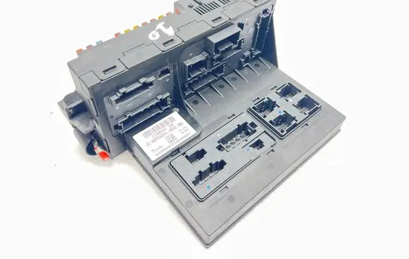 Mercedes-Benz E W211 Fuse module 2115454301