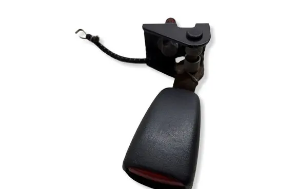 Volvo XC70 Rear seatbelt buckle 738795