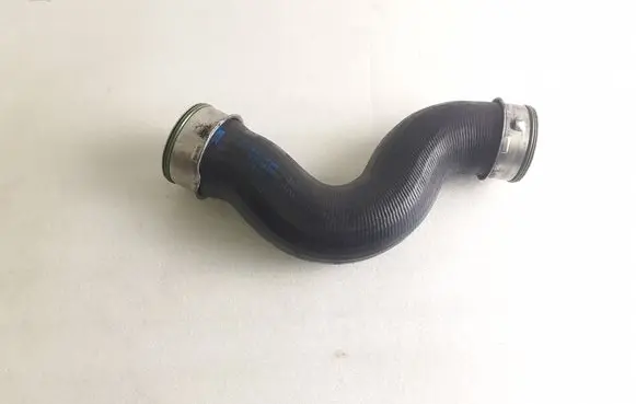 BMW 3 E90 E91 Intercooler hose/pipe 1K0145832E