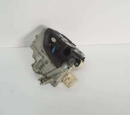 Audi A6 S6 C6 4F Front door lock 4F2837016