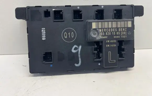 Mercedes-Benz C W203 Door control unit/module 2038201585 00001321