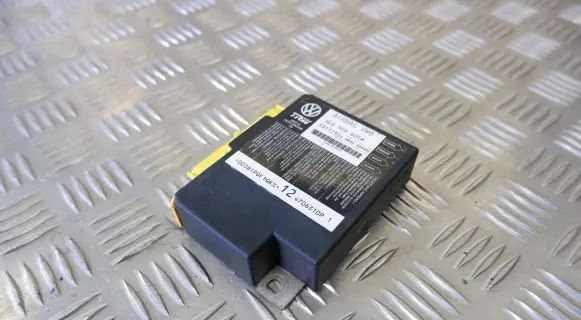 Volkswagen PASSAT B6 Airbag control unit/module 3C0909605M