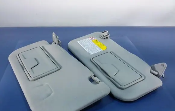Mitsubishi Lancer VIII Sun visor
