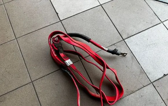 BMW 7 F01 F02 F03 F04 Positive cable (battery) 9265307 10304410 E32441