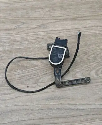 BMW 5 F10 F11 Headlight/headlamp level sensor 6784075