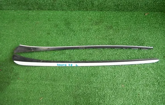 Windshield trim