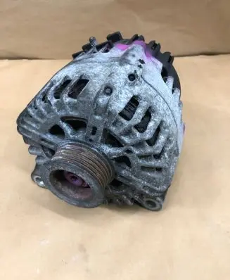 BMW 3 E90 E91 Generator/alternator FG18S019 2543461C 7802261