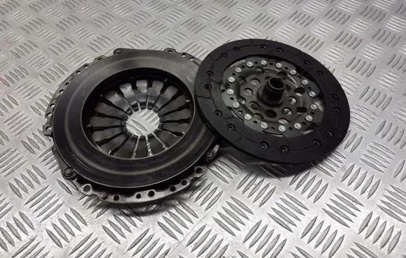 Opel Corsa D Pressure plate 