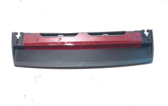 Audi A8 S8 D4 4H Third/center stoplight 4H0945097A 45501 4H0945097