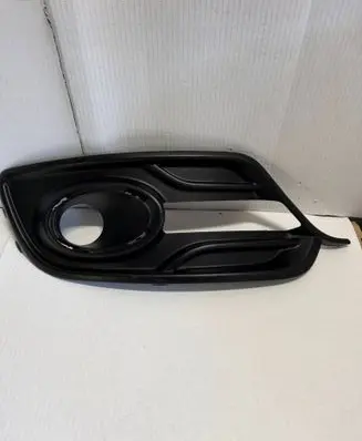 Renault Megane III Front bumper lower grill 261A25882R 261A24631R