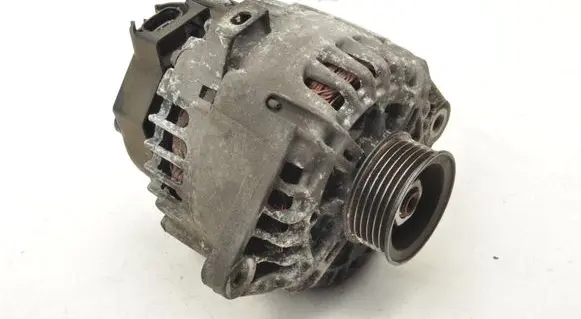 Hyundai ix35 Generator/alternator 373002B600