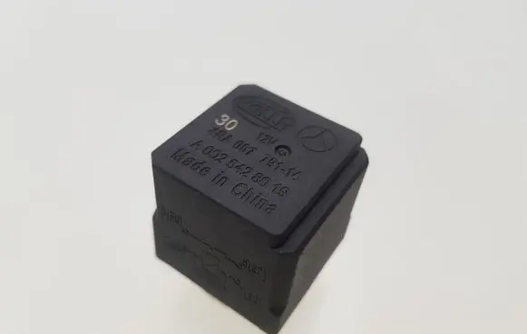 Mercedes-Benz GLE (W166 - C292) Other relay A002548019