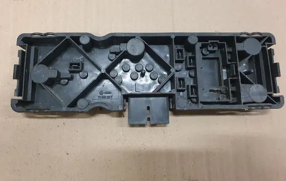Volkswagen Golf I Tail light bulb cover holder 171945257F