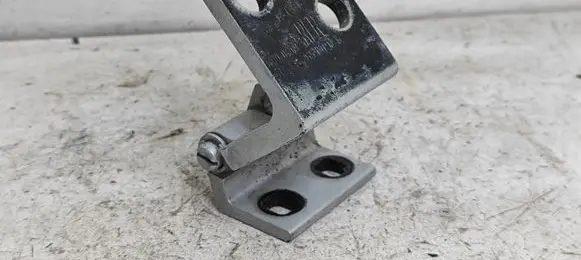BMW X5 E53 Rear door upper hinge 8265170 PS790409