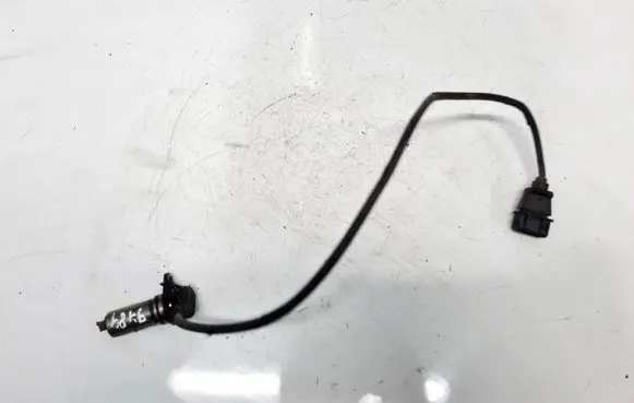 Volkswagen Transporter - Caravelle T5 Crankshaft position sensor 028907319B