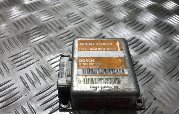 Audi A4 S4 B5 8D Airbag control unit/module 8a0959655c 0285001038