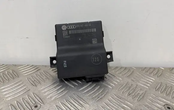 Audi Q5 SQ5 Gateway control module 8R0907468AA 8R0907468D