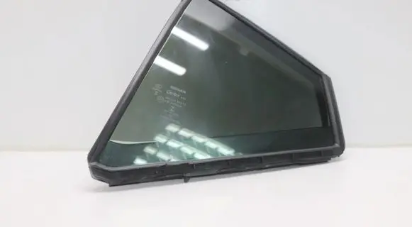 Nissan Altima Rear side window DOT467M35T2