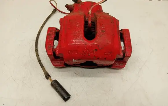 BMW 5 E39 Front brake caliper 