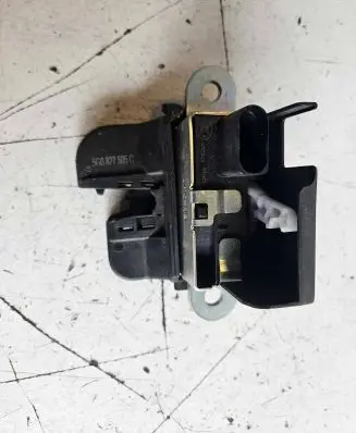 Volkswagen Golf VII Tailgate/trunk/boot lock/catch/latch 5G0827505C