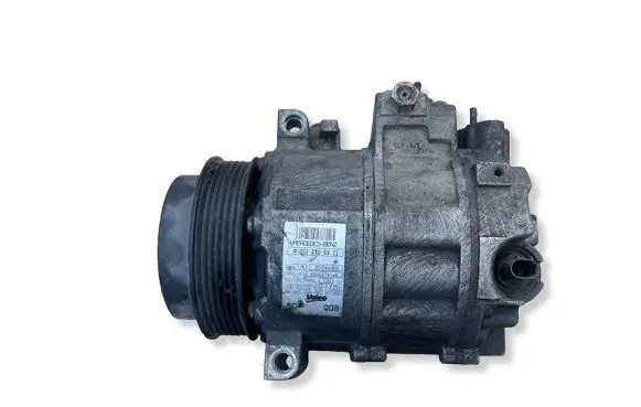 Mercedes-Benz C W204 Air conditioning (A/C) compressor (pump) A0022305011