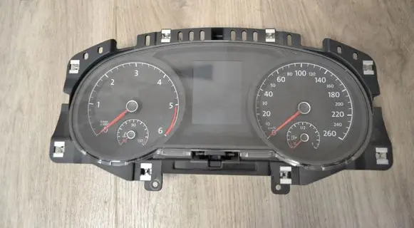 Volkswagen Golf VII Speedometer (instrument cluster) 5G0920