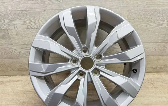 Volkswagen T-Roc R17 alloy rim 2GA601025A