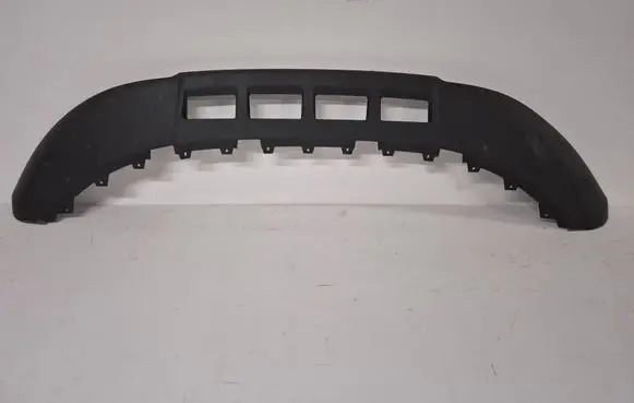 Front bumper lip