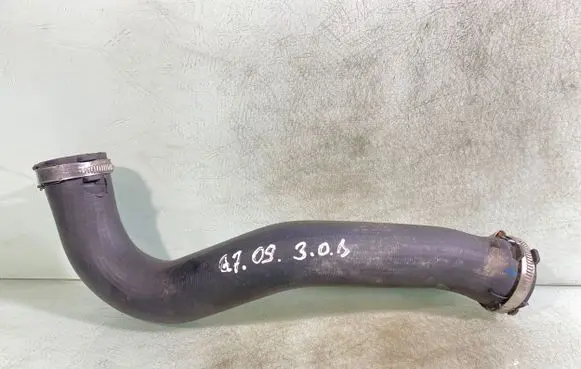 Audi Q7 4L Intercooler hose/pipe