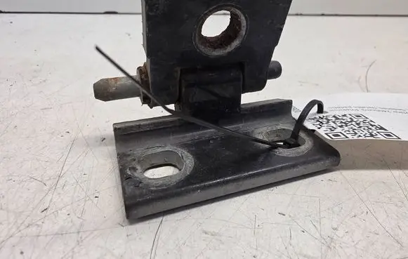 Volvo S80 Front door upper hinge 1234