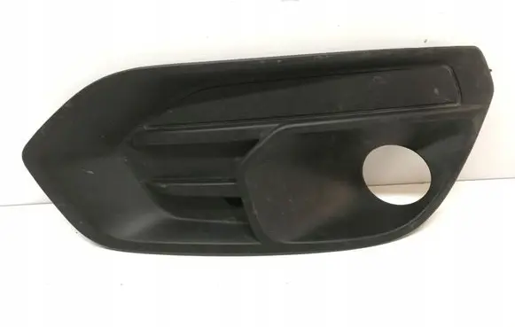 Iveco Daily 6th gen Front fog light trim/grill