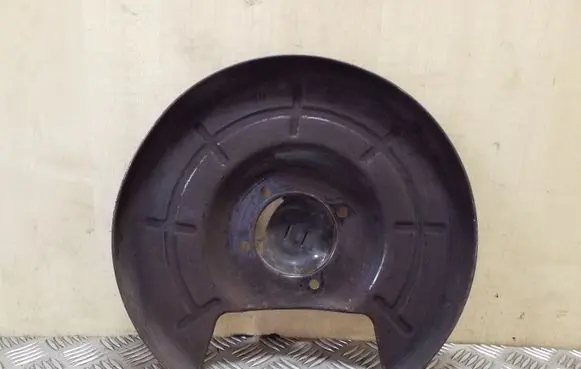 Opel Zafira C Rear brake disc plate dust cover 