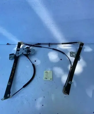 Volkswagen Polo III 6N 6N2 6NF Front door manual window regulator 