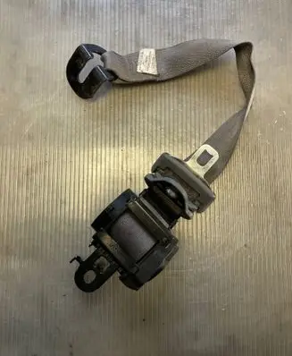 Jeep Grand Cherokee (WK) Rear seatbelt 1CL93TRMAA 041099