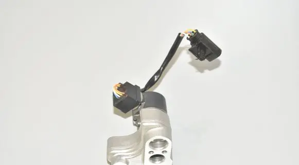BMW i3 Air conditioning (A/C) expansion valve 9292567 64119292567