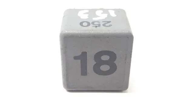 Volkswagen PASSAT B3 Other relay 191937503 4RA00351058