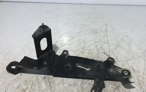 Peugeot Expert Bracket in trunk/boot 9806598980 KA124229000104