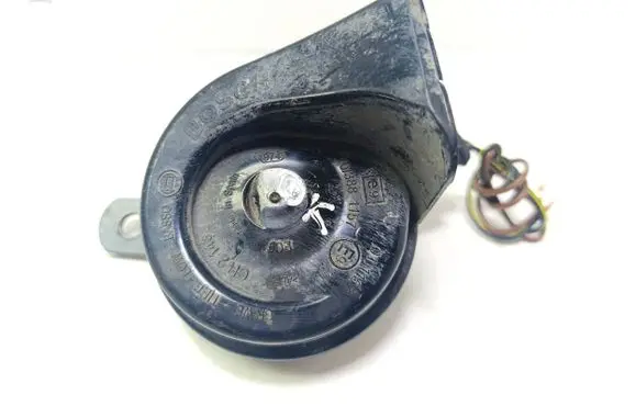 Volkswagen PASSAT B5.5 Horn signal 011157