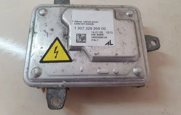 Volvo C30 Headlight ballast module Xenon 130732926900