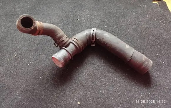 Skoda Superb B6 (3T) Engine coolant pipe/hose N906929