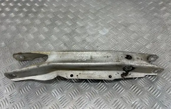 Rear control arm