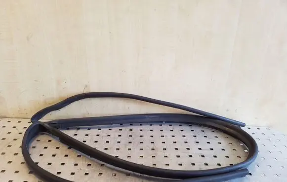 BMW X5 E53 Engine compartment rubber 