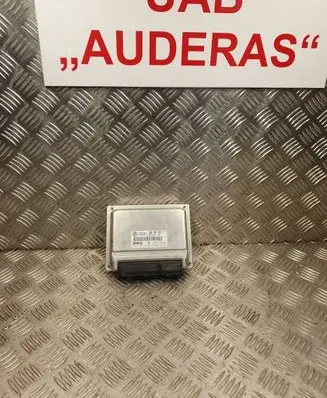 Audi A4 S4 B5 8D Engine control unit/module 8D0907557T 26SA4818 0261204185