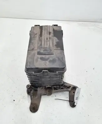 Volkswagen Golf Plus Battery box tray 1K0915333B 1K091535C