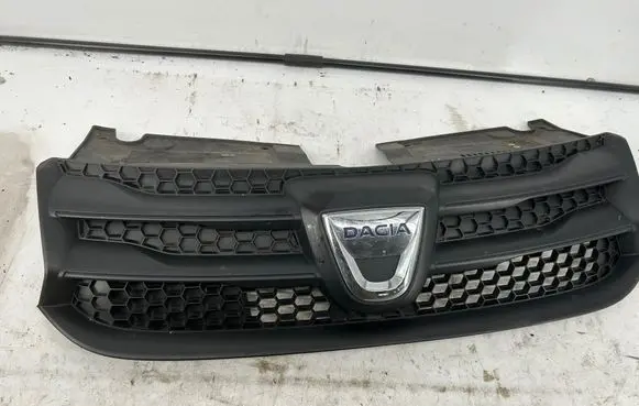 Dacia Logan II Front bumper upper radiator grill 623103971 1174209X