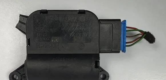 Audi A6 S6 C6 4F A/C air flow flap actuator/motor 4F0820511