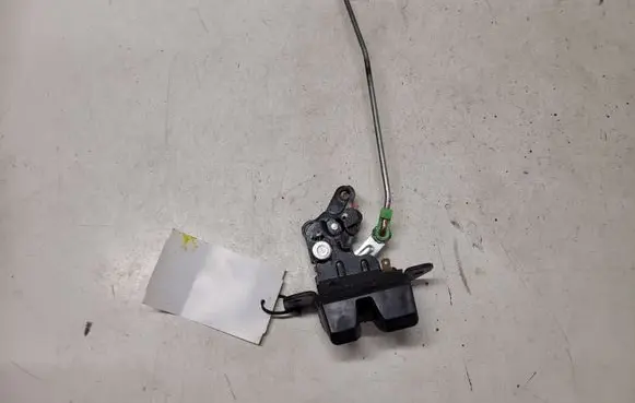 KIA Sorento Tailgate/trunk/boot lock/catch/latch