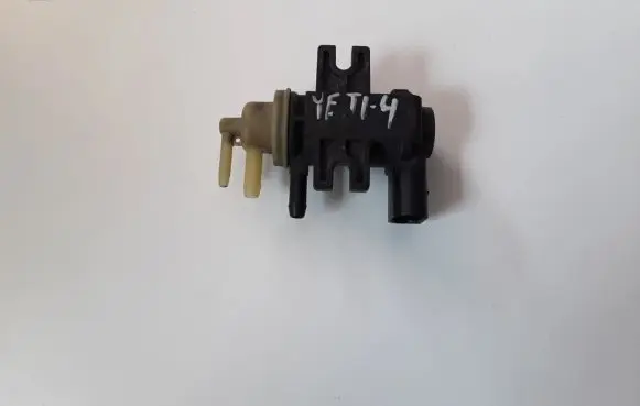 Skoda Yeti (5L) Turbo solenoid valve 1K0906627B