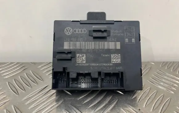 Audi Q7 4L Door control unit/module 4F0959795P