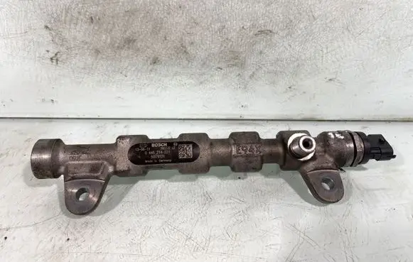Opel Astra J Fuel main line pipe 55576177 0445214221